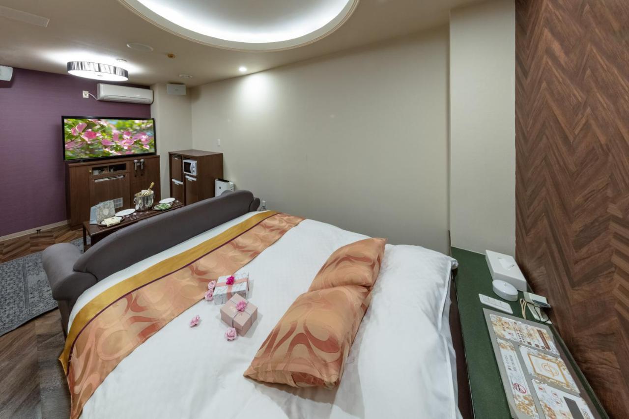 Hotel Ｇem (Adults Only) Sendai Bagian luar foto